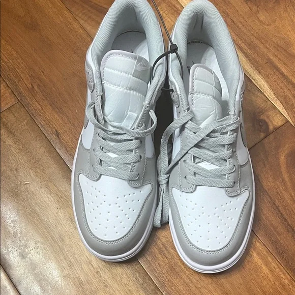 Nike Men's Gray and White Sneakers - Picture 5 of 10